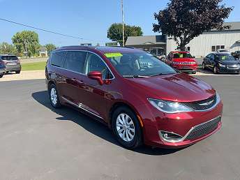 2019 Chrysler Pacifica Touring-L 