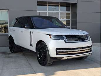 2023 Land Rover Range Rover SE 