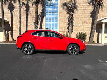 2023 Lexus UX 250h 