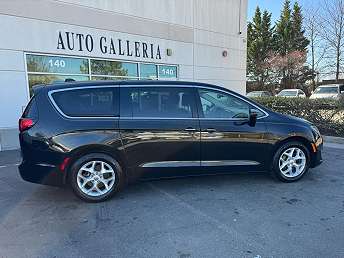 2018 Chrysler Pacifica Touring 