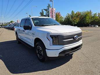 2023 Ford F-150 Lightning XLT 