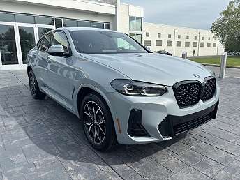 2025 BMW X4 xDrive30i 