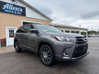 2017 Toyota Highlander SE 