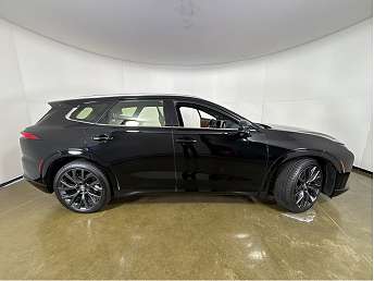 2025 Toyota Crown Signia Limited 