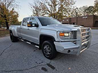 2017 GMC Sierra 3500HD Denali 