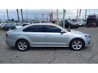 2013 Volkswagen Passat SE 