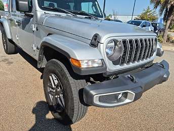 2024 Jeep Gladiator Sport 