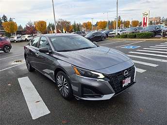 2024 Nissan Altima SV 