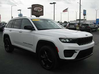 2023 Jeep Grand Cherokee Altitude 