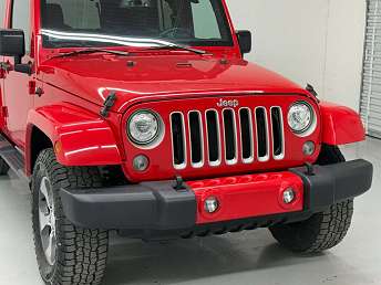 2017 Jeep Wrangler Sahara 