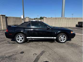 2002 Ford Mustang  