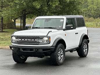 White Ford Bronco SUV 2023