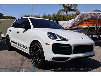2023 Porsche Cayenne S 