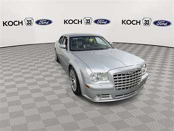 Silver Chrysler 300 C SRT8 2006