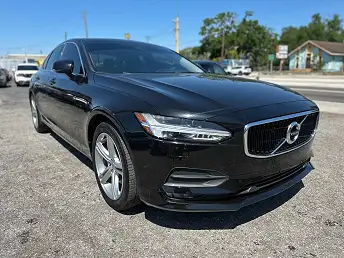 2017 Volvo S90 T5 Momentum