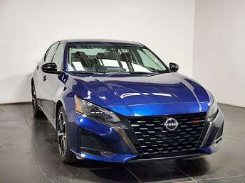 2024 Nissan Altima SR 