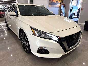 2021 Nissan Altima Platinum 