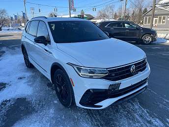 2022 Volkswagen Tiguan SE 