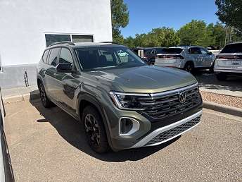 2025 Volkswagen Atlas Peak Edition 
