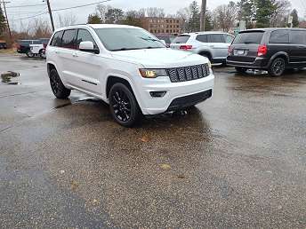 2017 Jeep Grand Cherokee Laredo 
