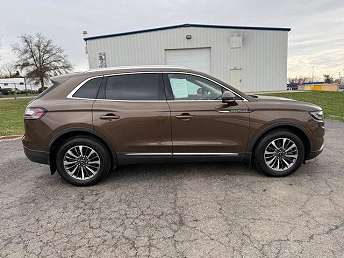 2022 Lincoln Nautilus Standard 