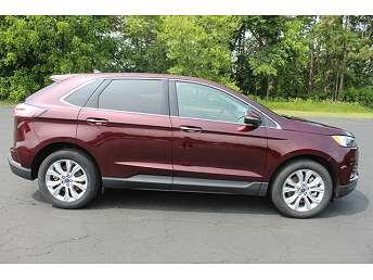 2022 Ford Edge Titanium 