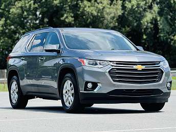 2020 Chevrolet Traverse LT 