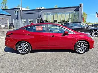 2023 Nissan Versa SV
