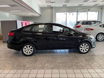 2013 Ford Fiesta SE 