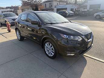 2021 Nissan Rogue Sport SV 