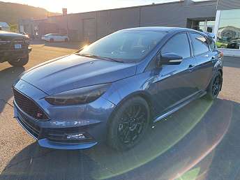 2018 Ford Focus ST 