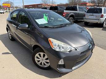 2014 Toyota Prius c Three 