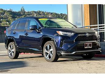 2024 Toyota RAV4 SE 