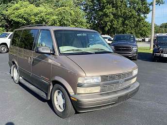 Brown Astro Van 2000