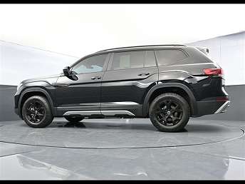 2024 Volkswagen Atlas Peak Edition SE 