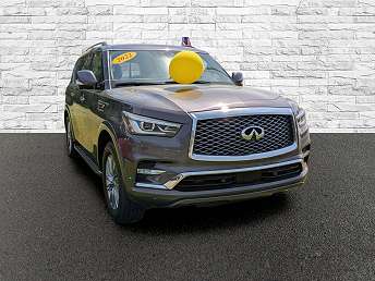 2022 Infiniti QX80 Luxe 