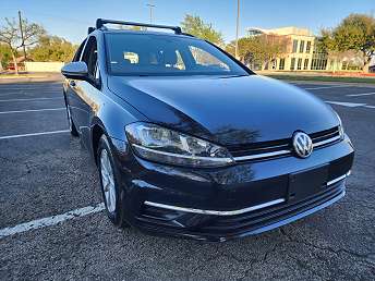 2019 Volkswagen Golf S 