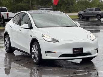 2022 Tesla Model Y Long Range 