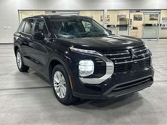 2025 Mitsubishi Outlander ES 