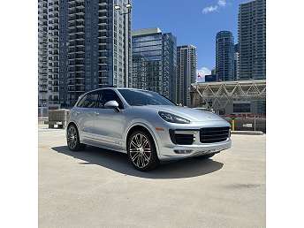 2016 Porsche Cayenne GTS 