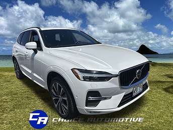 2022 Volvo XC60 B5 Momentum 