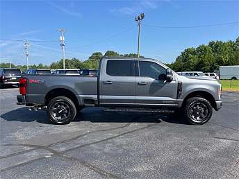 2023 Ford F-350 Lariat 