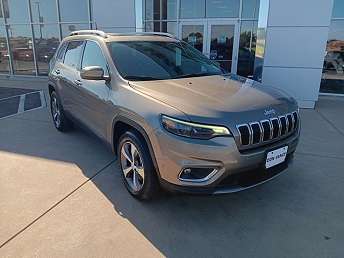 Brown Jeep Cherokee SUV 2021