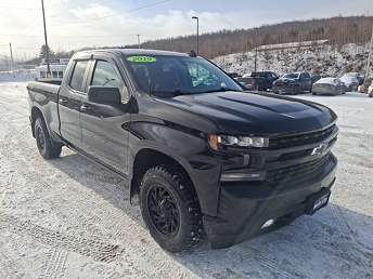 Black Chevrolet Silverado 1500 RST 2019