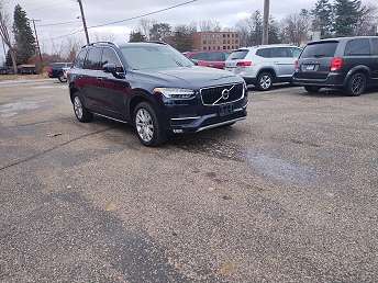 2016 Volvo XC90 T6 Momentum 