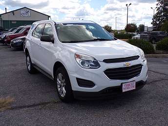 White Chevrolet Equinox SUV 2016