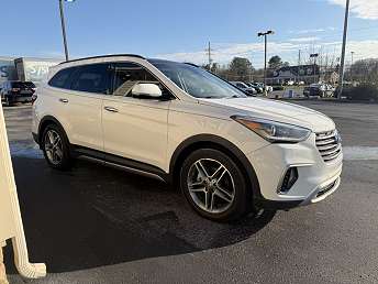 2017 Hyundai Santa Fe SE 