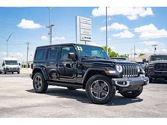 2023 Jeep Wrangler Sahara 
