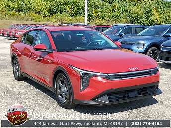 2025 Kia K4 LXS 