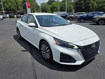2023 Nissan Altima SV 